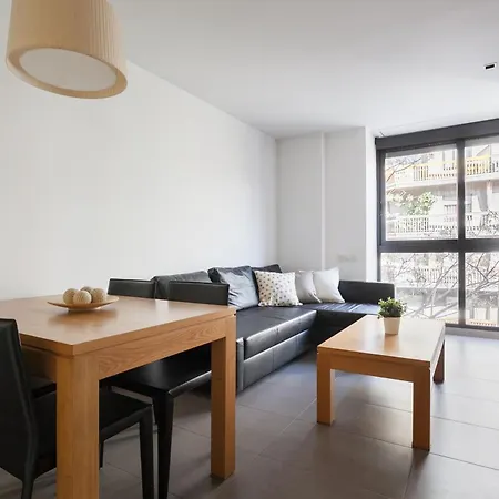 Flateli Navas 0-1 Apartmán